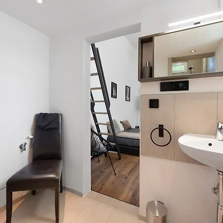 Couette-café Myraybay. 3*